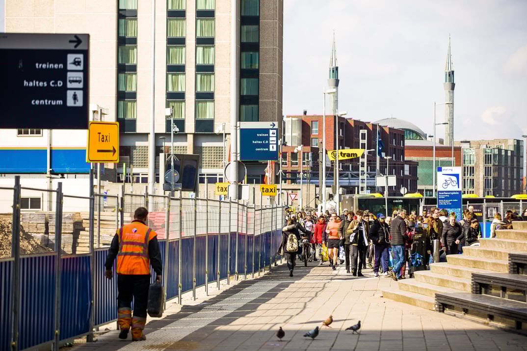 Jaarbeursplein_bouw_voetgangers