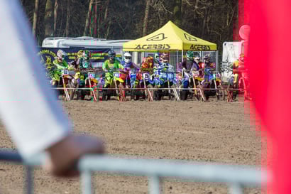 Dranghek_kinderen leren BMX op Papendal 2018